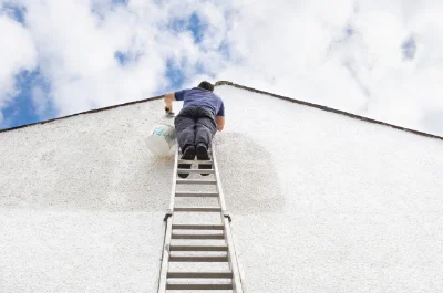 Peinture extérieure à Regnière-Écluse — façades et ravalement